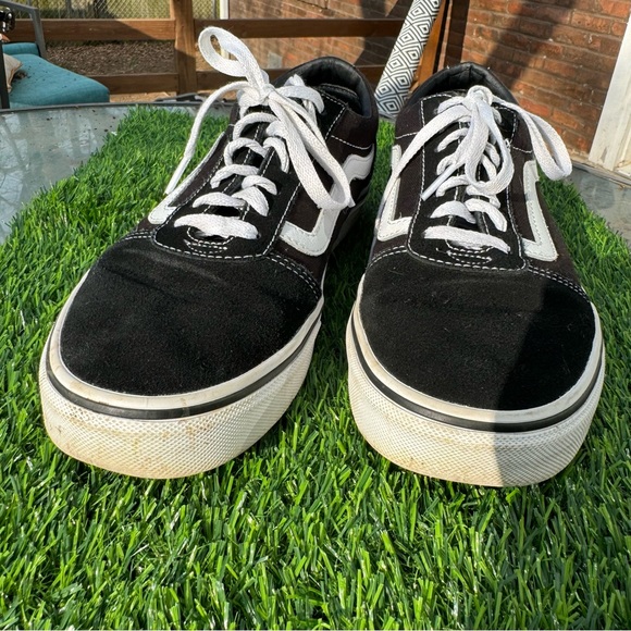 Old Skool Suede Vans Shoe - Picture 4 of 7